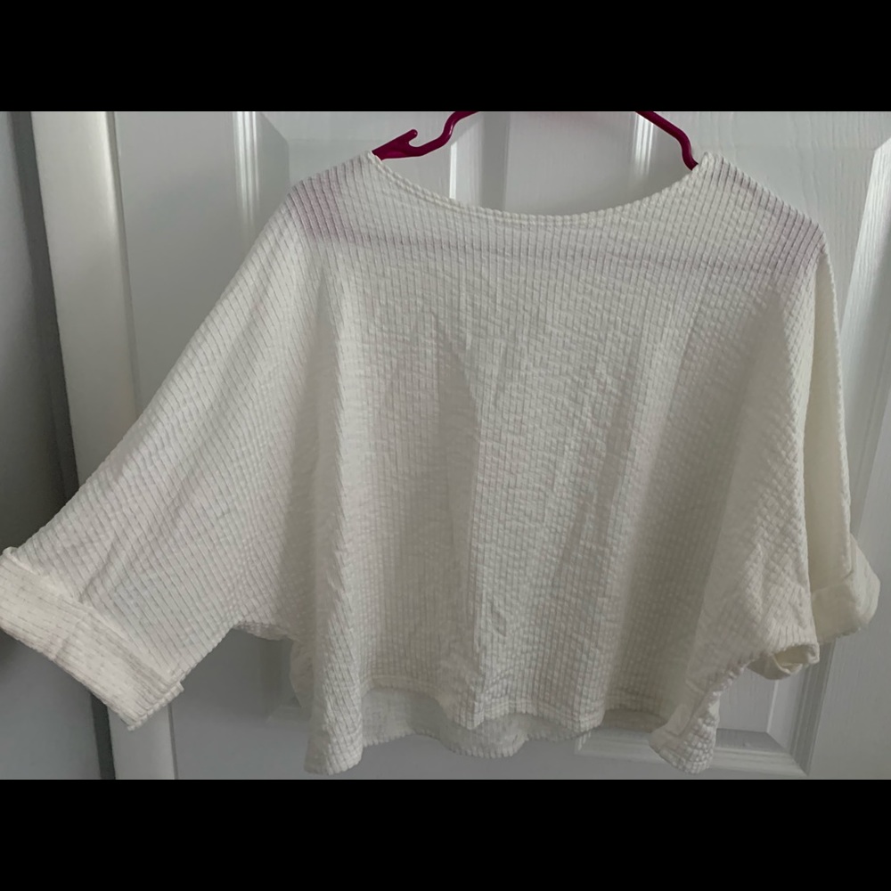 Cozy/professional white ribbed crop tank